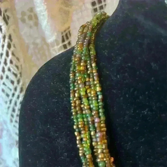 Vintage Multi-Strand Green Seed Bead Necklace w/ Enameled Rhinestone Enhancer - Picture 5 of 6